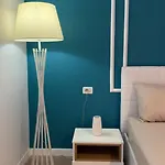 E2 Seaside Apartament *