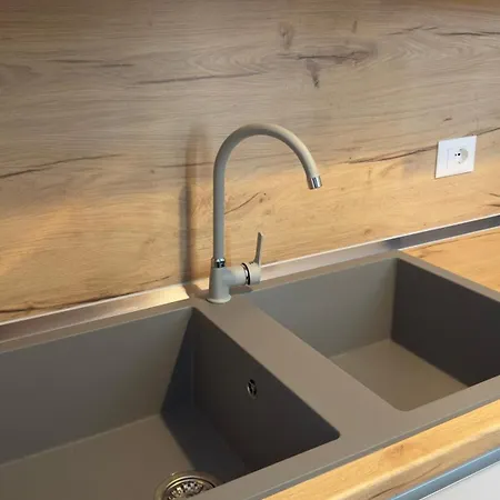 E2 Seaside Golem (Tirana)