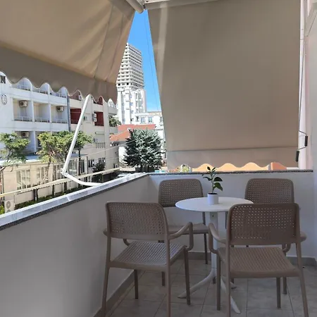 E2 Seaside Апартаменты Голем